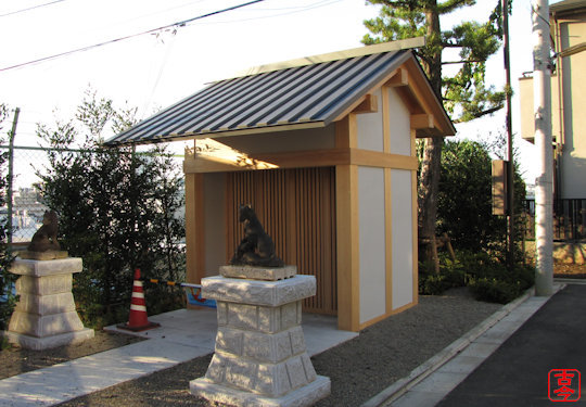 出世稲荷神社・八耳神社・葵神社