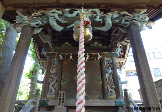 平井諏訪神社旧本殿正面