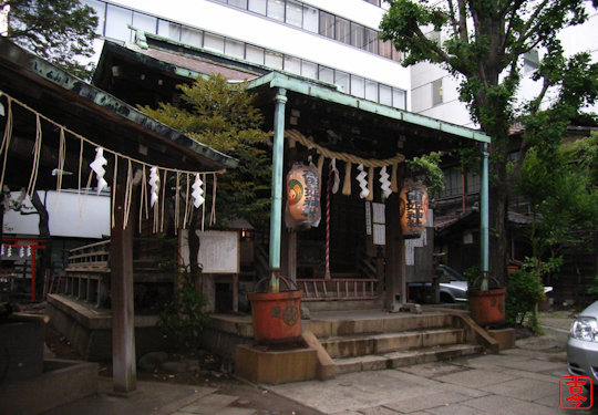 拝殿