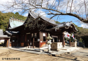日尾八幡神社拝殿